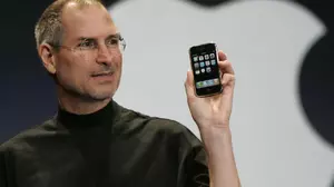 Tenía un iPhone de primera generación sin usar y ahora lo subasta por decenas de miles de dólares